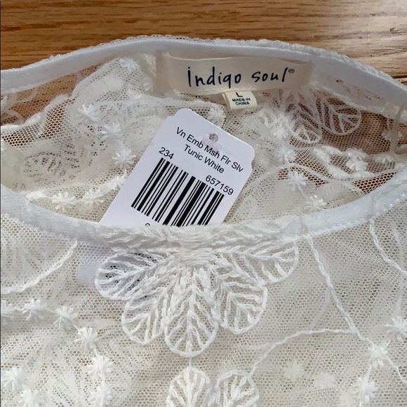 Indigo Soul GORGEOUS Lace Top Size Large - Picture 3 of 4